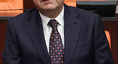 AK Partili Gider: "Asıl sorumluluğumuz; gençlerimizin önünü açmak"