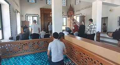 Akçaova TOKİ Camii'nde ilk Cuma namazı kılındı