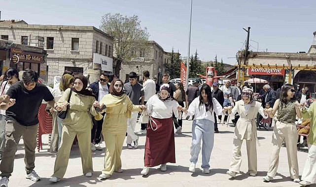 Aksaray'da hıdrellez şenliklerle kutlanıyor