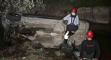 Aksaray'da sulama kanalına düşen araç ekipleri alarma geçirdi