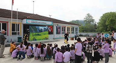 Akyazı'da 5 bin öğrenci tiyatro ile buluşuyor
