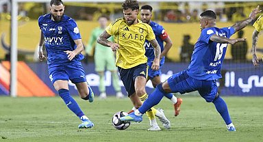 Al Nassr'ın şampiyonluğu 90+8'de yenilen golle ertelendi