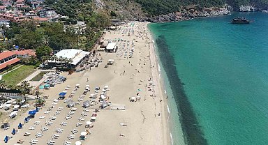 Alanya sahillerinde hafta sonu yoğunluğu