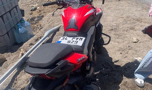 Alaplı'da otomobilin çarptığı motosiklet sürücüsü yaralandı