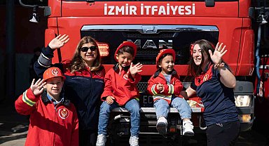 Alevlere koşan süper anneler