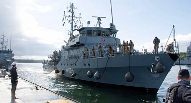 Alman mayın arama gemisi Fulda, muhtemel Hürmüz Boğazı görevi için yola çıktı