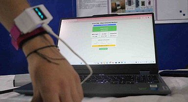 Alzheimer hastaları ve çocuklar için geliştirildi: Liselilerin akıllı saati ön sipariş aldı