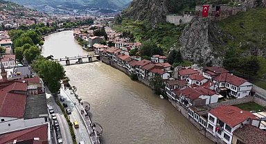 Amasya'da taşkın durumu masaya yatırıldı: "Aşırı yağış gelmediği takdirde Almus Barajı'ndan gelen su yükünün sorunsuz tahliye edilmesi öngörülüyor"