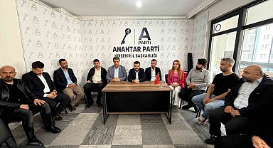 Anahtar Parti Kırşehir Teşkilatı bayramlaşma programında bir araya geldi