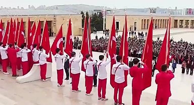 Anıtkabir'de 19 Mayıs töreni... Gençler Anıtkabir'de