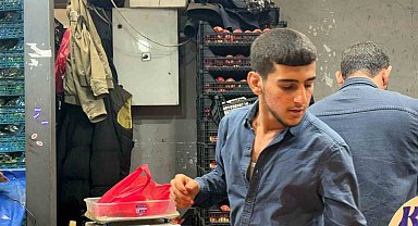 Ankara'da bayram öncesi alışveriş yoğunluğu Ulus Hali'ne de yansıdı