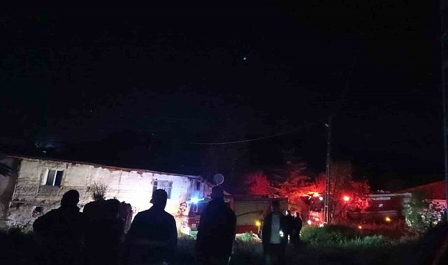 Ankara'da boş evde yangın