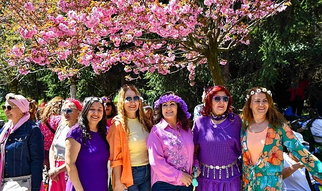 Ankaralı kadınlar baharı Sakura Şenliği'yle karşıladı