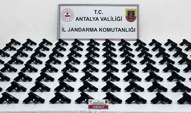 Antalya'da 100 adet ruhsatsız tabanca ele geçirildi