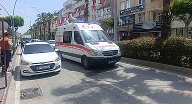 Antalya'da yaya geçidinden geçmeye çalışan Alman turistin ayağını otomobil ezdi