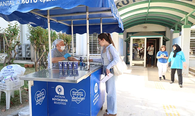 Antalya'da öğrencilere sıcak çorba desteği