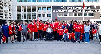 Antalya'da özel bireyler bir günlüğüne asker oldu