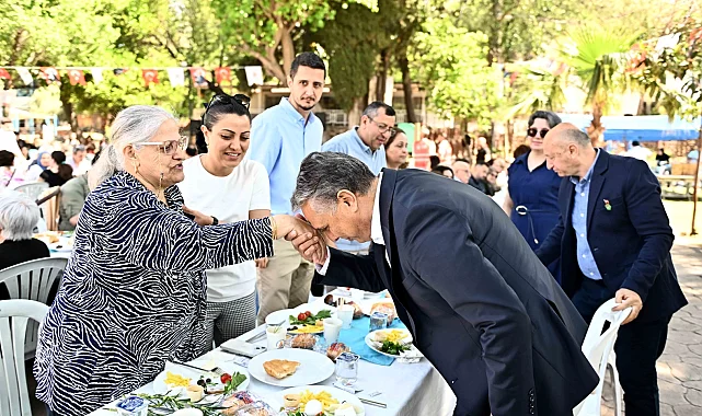 Antalya'da 'Vatan sağ olsun' diyen anneler unutulmadı