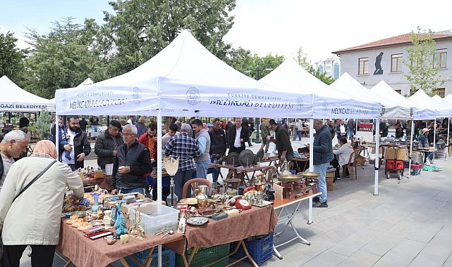 Antika pazarı, antika kültürünü yaşatmaya devam ediyor