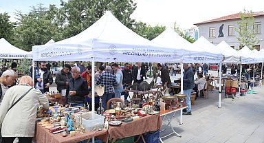 Antika pazarı, antika kültürünü yaşatmaya devam ediyor