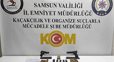 Atakum'da operasyonda silah ve uyuşturucu ele geçirildi