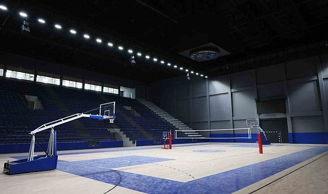 Aydın'da 3 bin kişilik spor salonunda sona gelindi