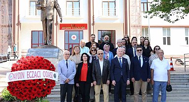 Aydın'da eczacılar günlerini kutladı