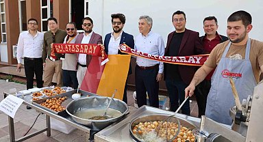 Aydın'da Galatasaraylı avukatlar, şampiyonluk lokması döktürdü