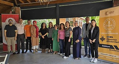 Aydın'da "Maarifin Kalemleri" söyleşisi yoğun ilgi gördü