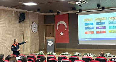 Aydın'da vakıf personeline afet farkındalık eğitimi verildi