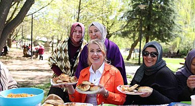 Baharın coşkusu ve Anneler Günü Ornaz Vadisi'nde bir araya geldi