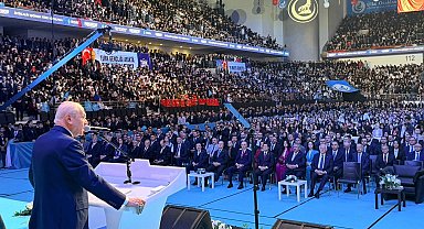 Bahçeli Büyük Kurultay'da konuştu: Türk gençliği Türkiye Yüzyılı'nın teminatıdır