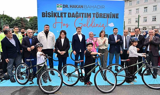 Bahçelievler'de 200 çocuğa bisiklet dağıtım töreni