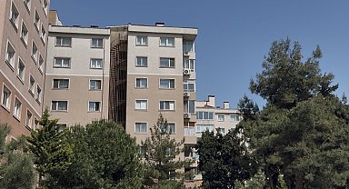Bahçelievler'de bir adam boşanma aşamasındaki eşine 10 kez bıçakladı