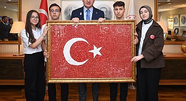 Bakan Ersoy, 19 Mayıs'ta genç sanatçıları bakanlıkta ağırladı