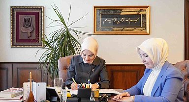 Bakan Göktaş, Darülaceze'ye kurban bağışı yaptı
