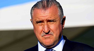 Bakan Osman Aşkın Bak: "Milli takımımız Dünya Kupası'nda çok iyi işler yapacak"