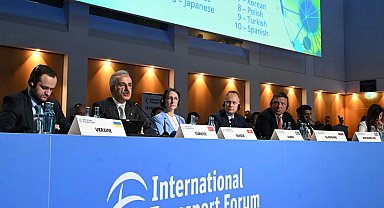 Bakan Uraloğlu, ITF'nin yeni dönem başkanı seçildi