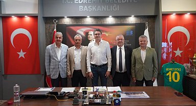 Balıkesir Edremit Belediyesi'nde bayramlaşma coşkusu