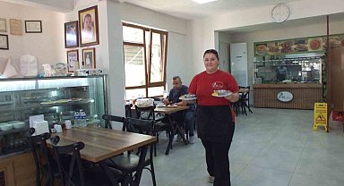 Balıkesir'de bu lokantanın işletmecisi de çalışanları da kadın