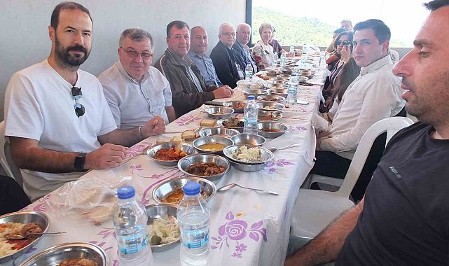 Balıkesir'de çiftçi hayırları devam ediyor
