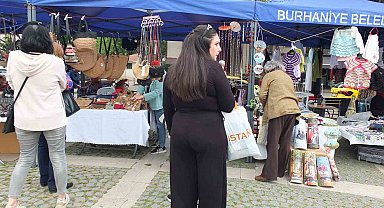 Balıkesir'de kadınlar Anneler Gününde sergi açtı