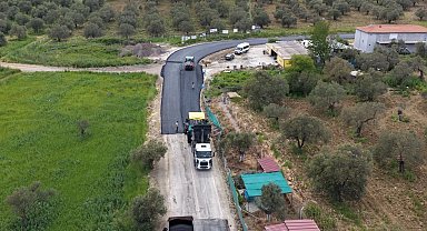 Balıkesir'de yol çalışmalarına devam ediyor