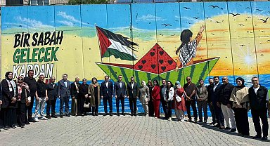 Başakşehir'de, Gazze için duvarlara umut resmedildi