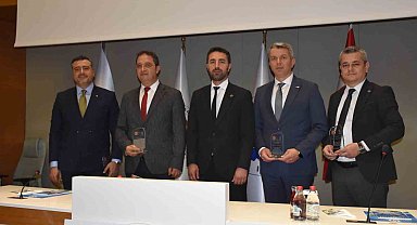 Başkan Aydın'dan yerel medya için kritik uyarı: