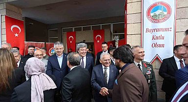 Başkan Büyükkılıç, bayram sevincini Kayserililerle yaşadı
