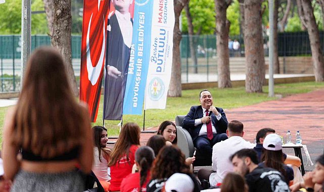 Başkan Dutlulu gençlerle bir araya geldi