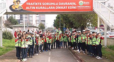 Başkan Kurnaz: "Çocuklarımız trafik eğitim pistinde kuralları eğlenerek öğreniyor"