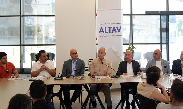 Başkan Özçelik: "Bölgemizin yaşananlardan en az etkiyle çıkması için çalışacağız"