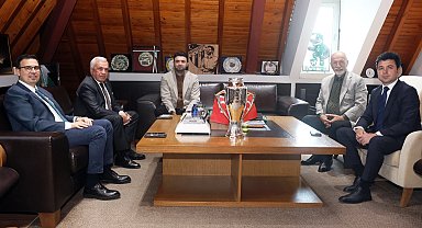 Başkan Özdemir'den Bursaspor'a tebrik ziyareti